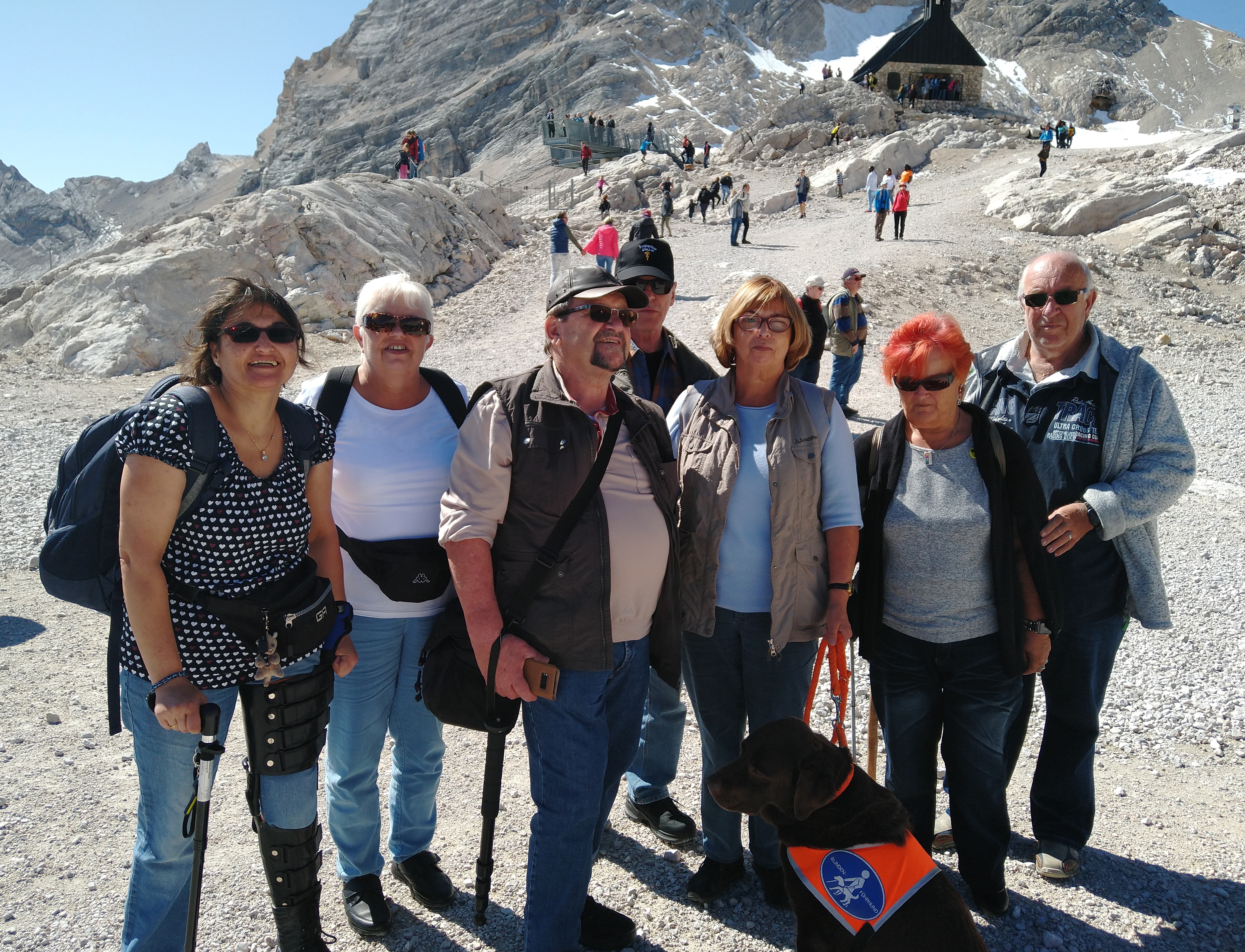 Die Reisegruppe auf der Zugspitze